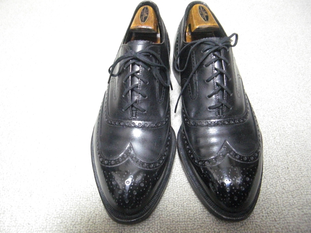 ジョンストン＆マーフィーのハンドメイドフルブローグ: 本格靴